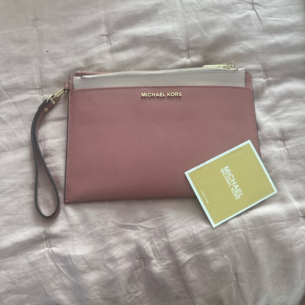 Michael Kors Mauve Wristlet